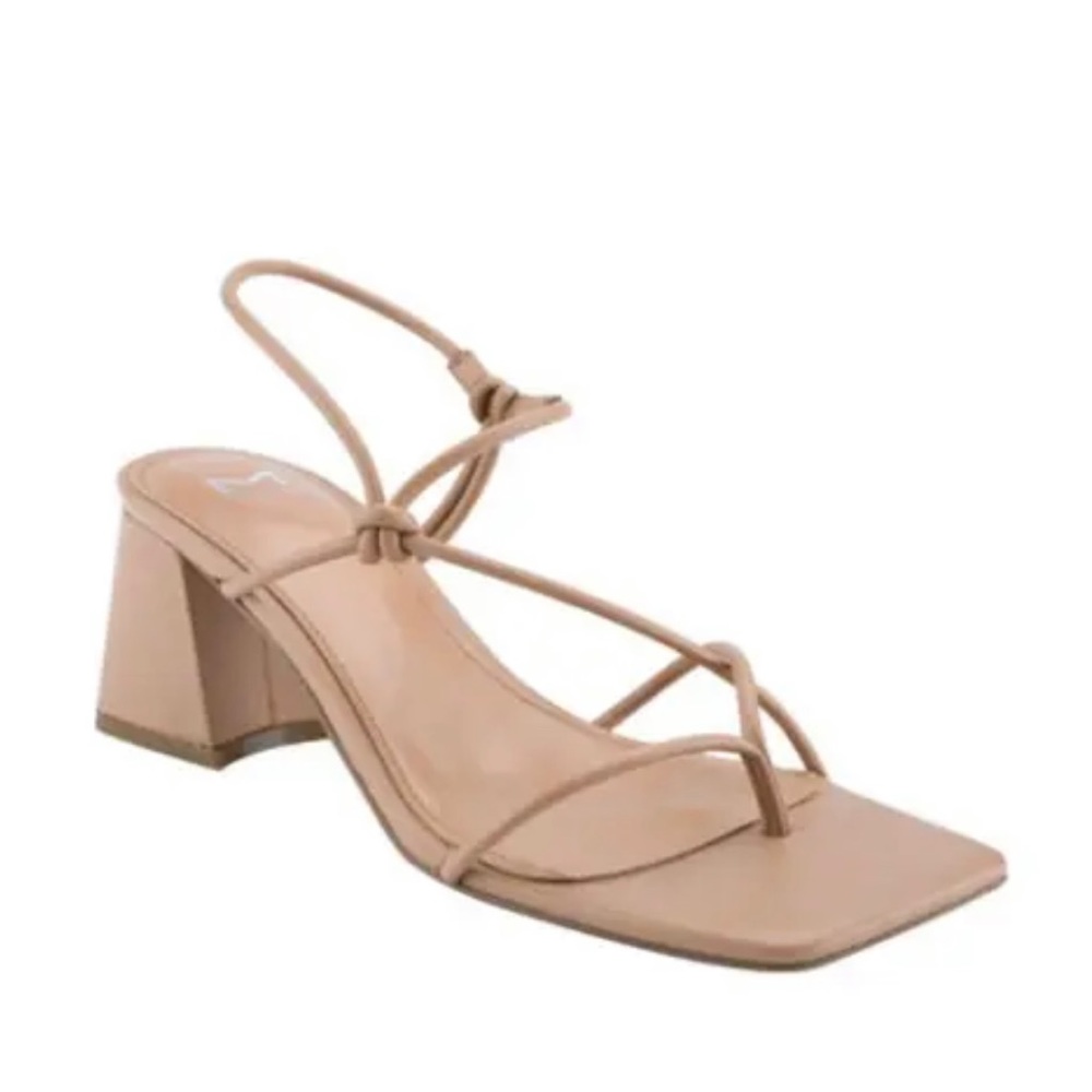 New Marc Fisher Chiara Strappy Sandal in Natural/Nude Size 7.5